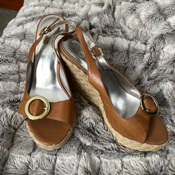 Shoes - Picture 1 of 8